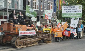 &sbquo;Wir haben es satt!&lsquo;-B&uuml;ndnis protestiert f&uuml;r zukunftsf&auml;hige Landwirtschaft