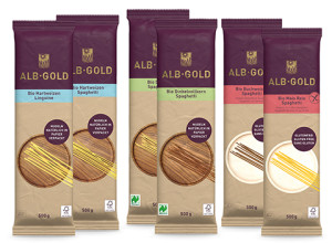 Spaghetti &amp; Co. in Papier verpackt