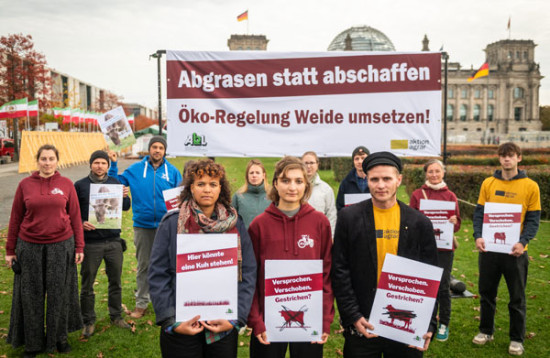 Milchbauern protestieren f&uuml;r Weidepr&auml;mie
