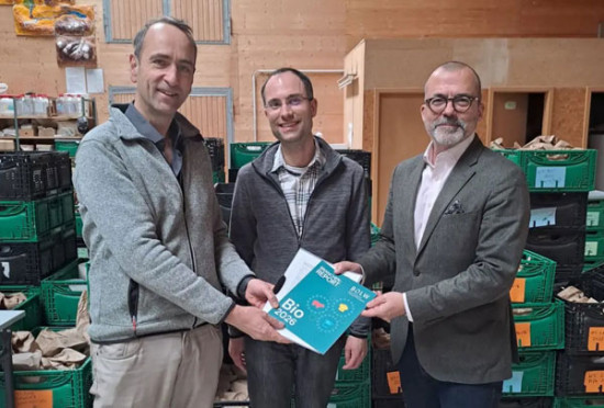Hessischer Staatssekret&auml;r besucht Dottenfelder Hof